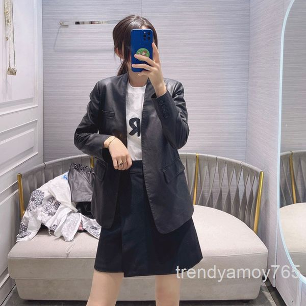 women's leather & faux v collar leather suit coat temperament capable lazy worn buttonless solid color thin spring high end, Black
women's leather & faux v collar leather suit coat temperament capable lazy worn buttonless solid color thin spring high end, Black