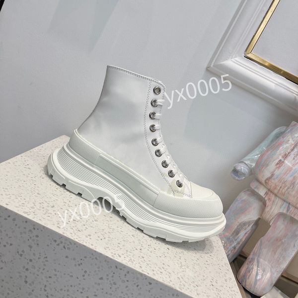 2022 mens casual shoes dad sneaker paris fashion womens shoe platform sports trainers strawberry mouse wave mouth tiger print xy220403, Black
2022 mens casual shoes dad sneaker paris fashion womens shoe platform sports trainers strawberry mouse wave mouth tiger print xy220403, Black