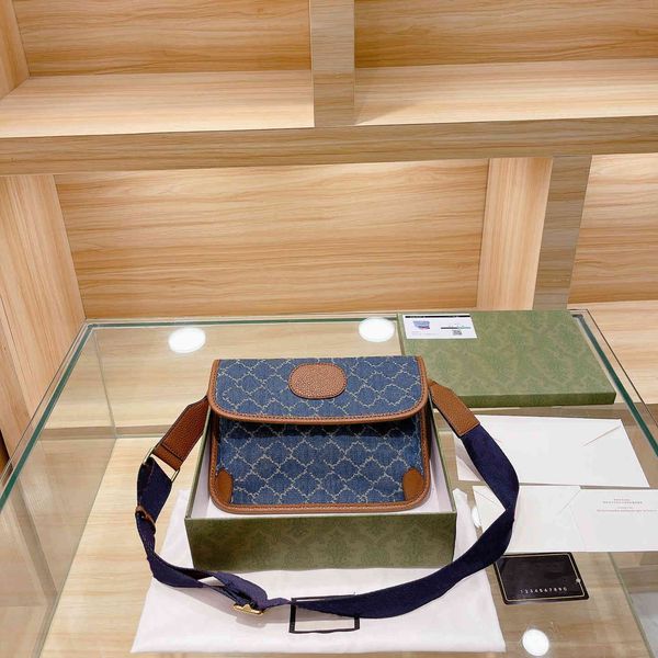 luxurys designers bags fashion waist bag chest bagss nice style letter g print women and men waist bages
luxurys designers bags fashion waist bag chest bagss nice style letter g print women and men waist bages
