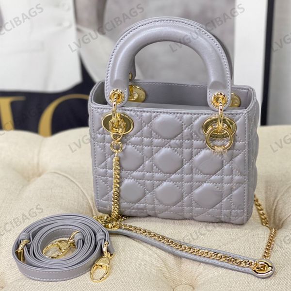 luxury designer diana mini tote classic 17x15x7cm sheepskin fashion one shoulder gold buckle flap closure detachable chain adjustable should
luxury designer diana mini tote classic 17x15x7cm sheepskin fashion one shoulder gold buckle flap closure detachable chain adjustable should