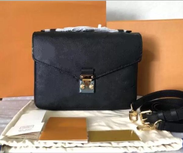 district pm shoulder bag famous classic fashion men messenger bags cross body crossbody bag school bookbag no32001
district pm shoulder bag famous classic fashion men messenger bags cross body crossbody bag school bookbag no32001