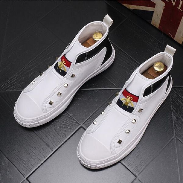 brand designer men's casual shoes new crease resistant flat large youth sneaker collision shoes da038, Black
brand designer men's casual shoes new crease resistant flat large youth sneaker collision shoes da038, Black
