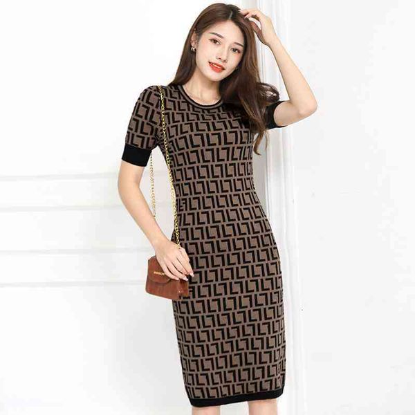 casual dresses summer double letter slim jacquard knitted women's short sleeve dress women, Black;gray
casual dresses summer double letter slim jacquard knitted women's short sleeve dress women, Black;gray