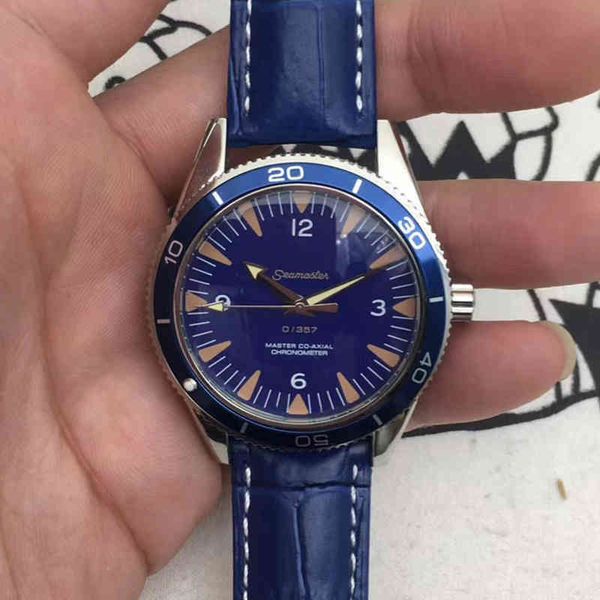 mechanical watch european ghost blue face gold ring transparent full-automatic yl00, Slivery;brown
mechanical watch european ghost blue face gold ring transparent full-automatic yl00, Slivery;brown