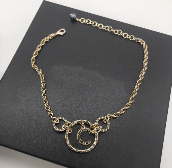 2022 charm pendant necklace with black color in 18k gold plated for women wedding jewelry gift have box stamp ps7693, Golden
2022 charm pendant necklace with black color in 18k gold plated for women wedding jewelry gift have box stamp ps7693, Golden