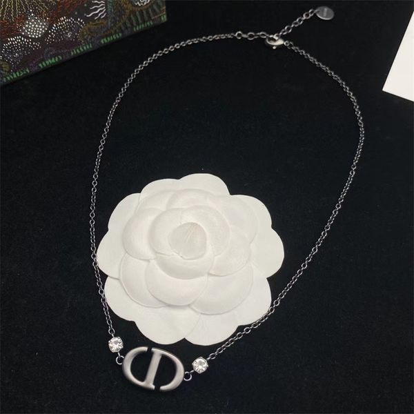 20% off 2022 jewelry new black letter inlaid rhinestone necklace women's fashion brass material
20% off 2022 jewelry new black letter inlaid rhinestone necklace women's fashion brass material