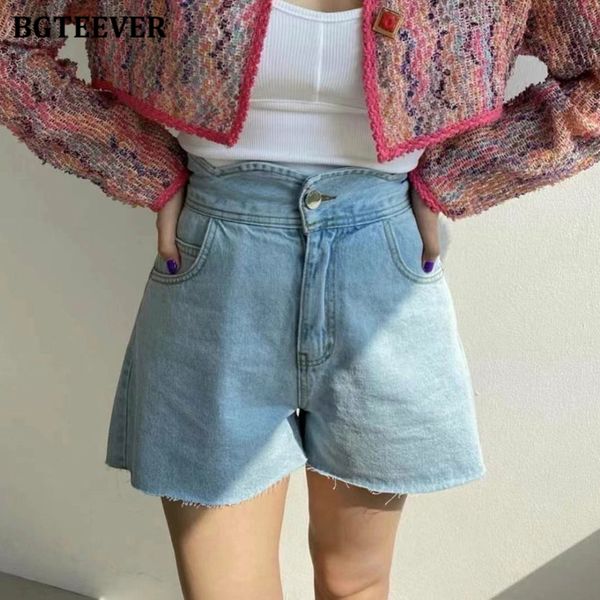 chic high waist button wide leg jeans shorts for women casual ladies loose denim blue shorts 2021 summer female shorts, White;black
chic high waist button wide leg jeans shorts for women casual ladies loose denim blue shorts 2021 summer female shorts, White;black