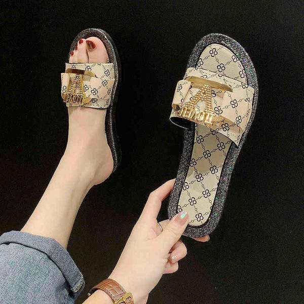 summer designer luxury women brand sandals metal button letter women slippers flat beach shoes ladies sandals casual flip flop y220719, Black
summer designer luxury women brand sandals metal button letter women slippers flat beach shoes ladies sandals casual flip flop y220719, Black