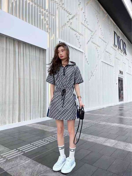 jacquard hooded2022 brand fashion design trendy clothing factory direct sales, Black;gray
jacquard hooded2022 brand fashion design trendy clothing factory direct sales, Black;gray