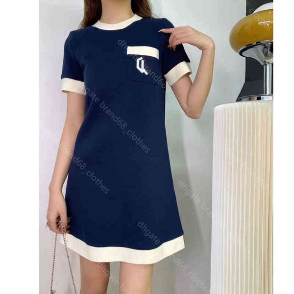 22ss simple women dresses shirt embroidered summer casual t-shirt dress 5a quality cotton pullover shirtdress womens clothes letter logo bra, Black;gray
22ss simple women dresses shirt embroidered summer casual t-shirt dress 5a quality cotton pullover shirtdress womens clothes letter logo bra, Black;gray