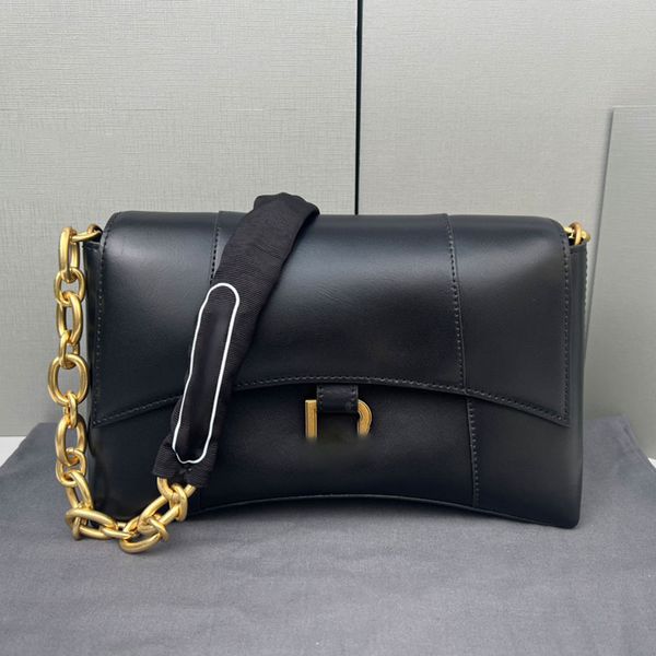 designer bag crossbody shoulder bags wallets hourglass bag rounded smooth arched curved leather purse
designer bag crossbody shoulder bags wallets hourglass bag rounded smooth arched curved leather purse