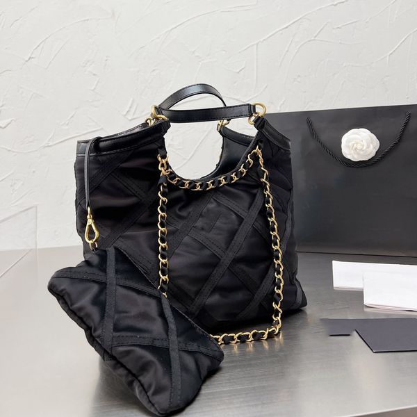 classic tote handbag 2022 fashion rhombus pattern quilted woven chain hardware metal large capacity shopping bag luxury designer ladies outd
classic tote handbag 2022 fashion rhombus pattern quilted woven chain hardware metal large capacity shopping bag luxury designer ladies outd