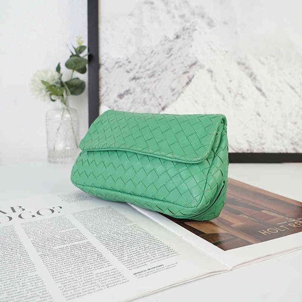 designer bottegass handbags venetas womens green woven single shoulder portable chain x2p2
designer bottegass handbags venetas womens green woven single shoulder portable chain x2p2