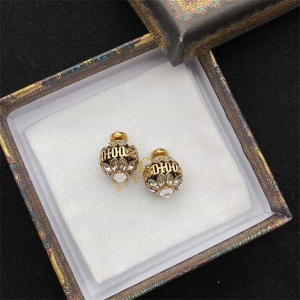 70% off jewelry sales high-end version letter wheat ball stud female light luxury fashion earrings, Golden
70% off jewelry sales high-end version letter wheat ball stud female light luxury fashion earrings, Golden