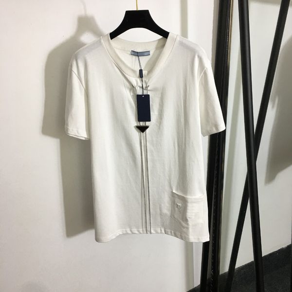 stylish metal triangular chain t shirt summer breathable tees fitness gym tee for women, White
stylish metal triangular chain t shirt summer breathable tees fitness gym tee for women, White