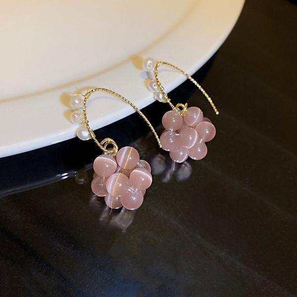 real gold plating korean dongdaemun new grape cluster earrings ear hook internet celebrity simple graceful design earrings women, Golden
real gold plating korean dongdaemun new grape cluster earrings ear hook internet celebrity simple graceful design earrings women, Golden