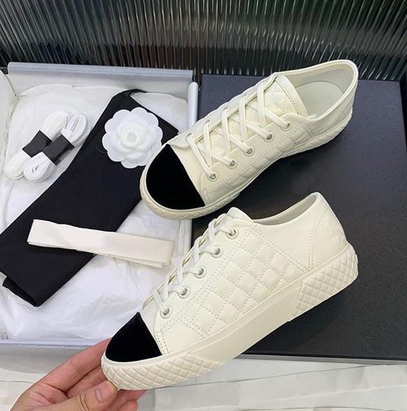 luxury embroidered rhombus small white shoes women's black +white color matching embroidery thread lace-up biscuit slip-on platform spo
luxury embroidered rhombus small white shoes women's black +white color matching embroidery thread lace-up biscuit slip-on platform spo