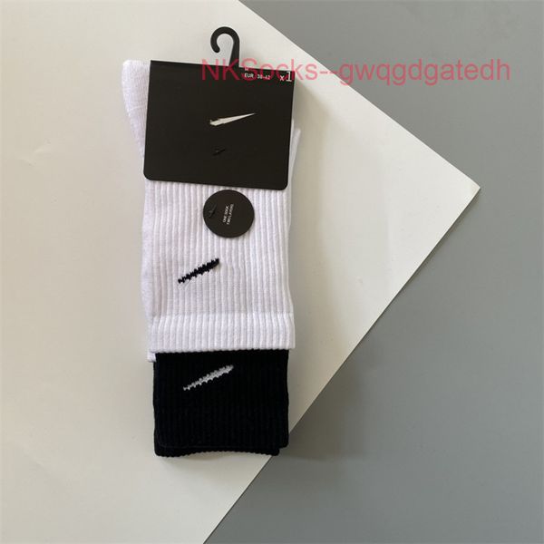 men classic fashion socks hook brand color stitched men's women's long tube sports training sock street couple middle tubes luxury, Black
men classic fashion socks hook brand color stitched men's women's long tube sports training sock street couple middle tubes luxury, Black