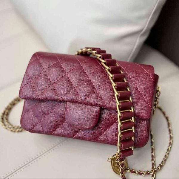 tz ladies luxurious designer bags solid color genuine leather crossbody bag classic handbag golden chains flap mini handbags badge coins sho
tz ladies luxurious designer bags solid color genuine leather crossbody bag classic handbag golden chains flap mini handbags badge coins sho