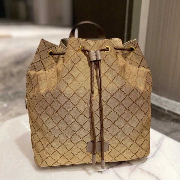 fashion backpack women backpacks nice school bag handbag large quantity product letter print high quanlity cowhide fabric material
fashion backpack women backpacks nice school bag handbag large quantity product letter print high quanlity cowhide fabric material