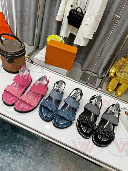 2022 flat comfort sandal slippers beach shoes sandals loafers muller shoes upper with heat-sealed size 35-42, Black
2022 flat comfort sandal slippers beach shoes sandals loafers muller shoes upper with heat-sealed size 35-42, Black