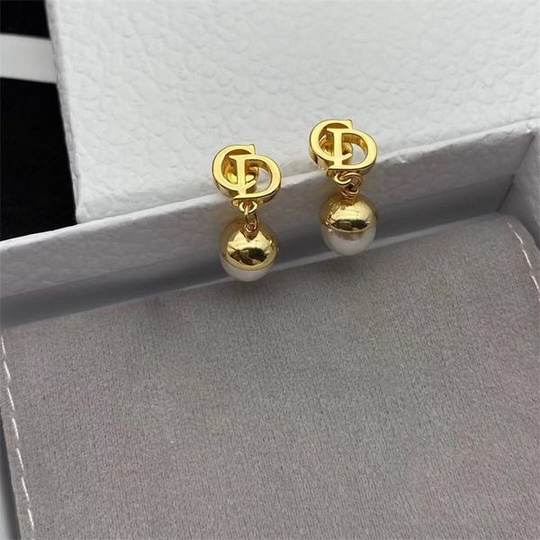 70% off clearance sale new pearl women's net red same s925 silver needle earrings, Golden
70% off clearance sale new pearl women's net red same s925 silver needle earrings, Golden
