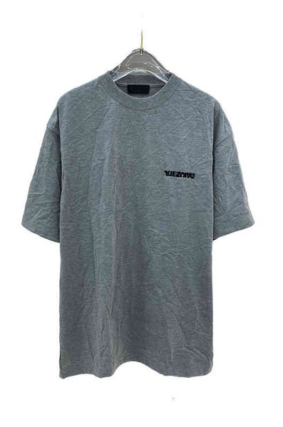 men's t-shirts of family reverse letters paris front and water-solule emroidery split wrinkled short sleeve, White;black
men's t-shirts of family reverse letters paris front and water-solule emroidery split wrinkled short sleeve, White;black