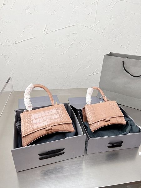 pink black luxurys designers bag genuine leather women handbag fashion female crossbody handbags shoulder vintage
pink black luxurys designers bag genuine leather women handbag fashion female crossbody handbags shoulder vintage