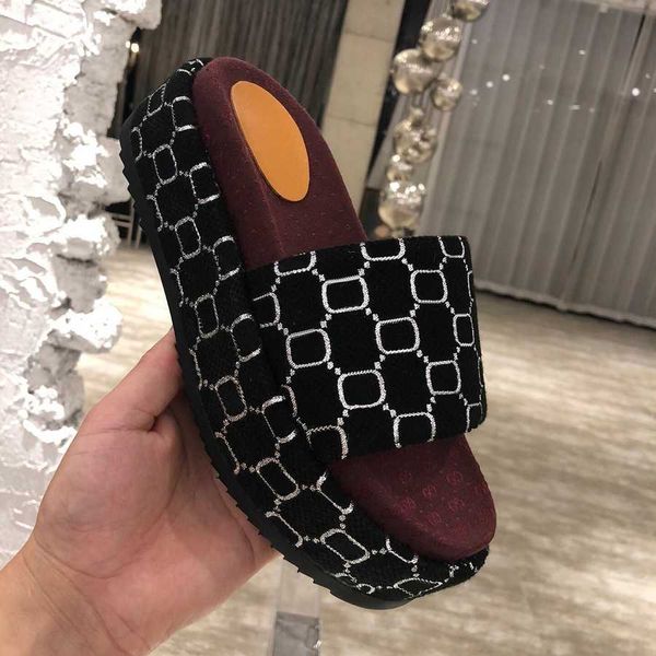 designer slipper luxury women sandals brand slides fashion slippers lady slide thick bottom design casual shoes sneakers by 1978 006, Black
designer slipper luxury women sandals brand slides fashion slippers lady slide thick bottom design casual shoes sneakers by 1978 006, Black