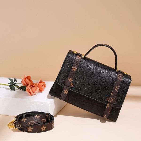 small square bag women's autumn/winter style printed messenger bag black fashion shoulder handbag
small square bag women's autumn/winter style printed messenger bag black fashion shoulder handbag