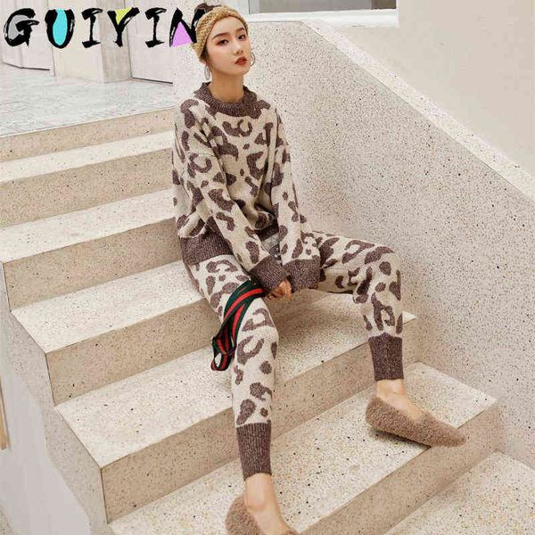 2020 new autumn winter sweater set women leopard knitted suits piece set soild sweater trousers streetwear suit warm pullover t220729, Gray
2020 new autumn winter sweater set women leopard knitted suits piece set soild sweater trousers streetwear suit warm pullover t220729, Gray