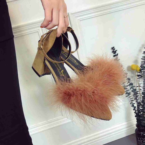 classic luxury paris women's high heels thick heel shoes new suede pointed toe buckle sandals fashion black gray zapatillas mujer 2022
classic luxury paris women's high heels thick heel shoes new suede pointed toe buckle sandals fashion black gray zapatillas mujer 2022