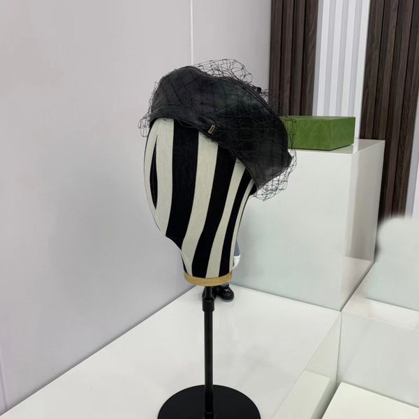 women berets hat pu mesh princess hat luxury letter d autunm winter street designer hats, Blue;gray
women berets hat pu mesh princess hat luxury letter d autunm winter street designer hats, Blue;gray