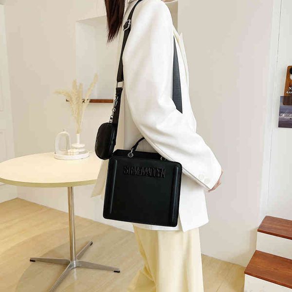 bags2022 summer new simple style shoulder msenger tote bag women's suit bag2022 luxury brand fashion design versatile ladies bags
bags2022 summer new simple style shoulder msenger tote bag women's suit bag2022 luxury brand fashion design versatile ladies bags