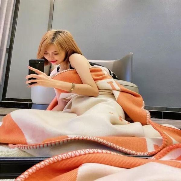 designer luxury letter cashmere blanket soft wool scarf shawl portable warm plaid sofa bed fleece knitted woolen air conditioning blanket hi
designer luxury letter cashmere blanket soft wool scarf shawl portable warm plaid sofa bed fleece knitted woolen air conditioning blanket hi