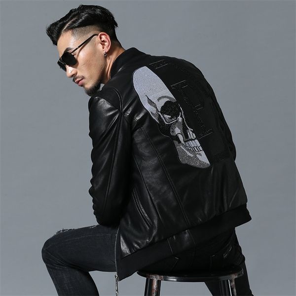 skull rhinestones pu jackets men high street style stand-neck sudaderas hombre rib sleeve streetwear mens jackets and coats 201127, Black;brown
skull rhinestones pu jackets men high street style stand-neck sudaderas hombre rib sleeve streetwear mens jackets and coats 201127, Black;brown