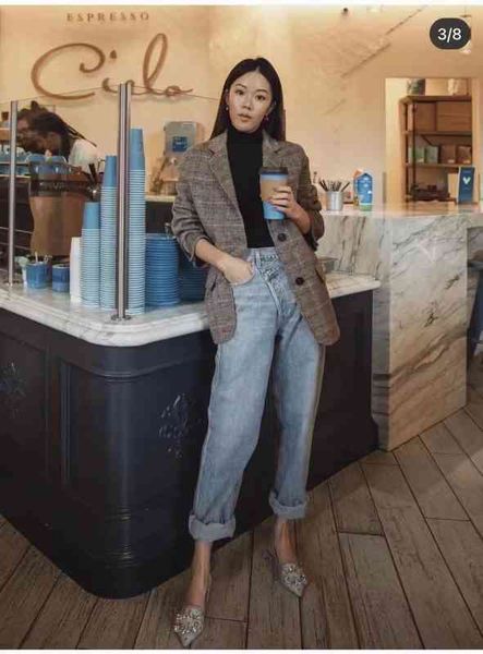 women's jeans oblique placket design feeling wide leg penny waist thin straight tube fashion light color jeans women, Blue
women's jeans oblique placket design feeling wide leg penny waist thin straight tube fashion light color jeans women, Blue