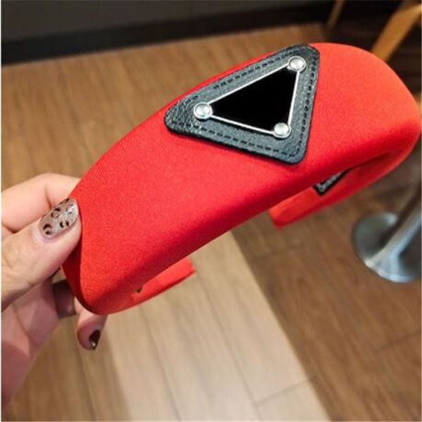 luxury designer sponge headbands hair bands for women girl brand elastic letter headband sports fitness headwrap fashion accessories, Slivery;white
luxury designer sponge headbands hair bands for women girl brand elastic letter headband sports fitness headwrap fashion accessories, Slivery;white