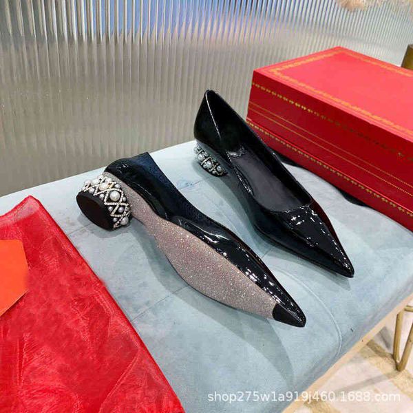 dress shoes in autumn and winter of , the pearl embellishes heel glitters silver powder. the sole is fashionable,, Black
dress shoes in autumn and winter of , the pearl embellishes heel glitters silver powder. the sole is fashionable,, Black