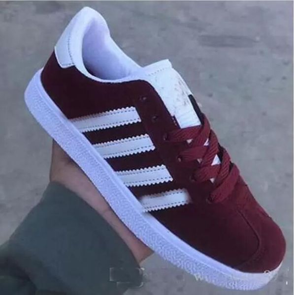 a4 dress shoes new 2021 men women casual suede leather gazelle pink black red lightweight classic shoe,size 36-45
a4 dress shoes new 2021 men women casual suede leather gazelle pink black red lightweight classic shoe,size 36-45