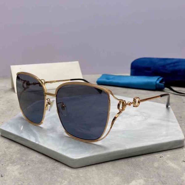 sunglasses 's generous frame sunglasses, horse rank buckle, personalized fashion net, red metal female, White;black
sunglasses 's generous frame sunglasses, horse rank buckle, personalized fashion net, red metal female, White;black