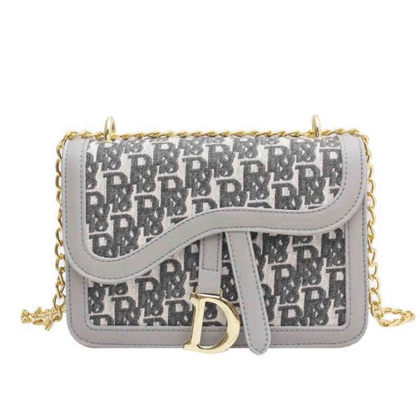 women's 2022 printing elegant square luxury bag women letter small women's single shoulder bag all-match portable shoulder messeng
women's 2022 printing elegant square luxury bag women letter small women's single shoulder bag all-match portable shoulder messeng