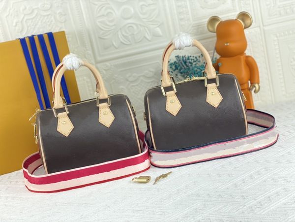 classic handbag shoulder bag designer luxury women's crossbody wallet party pu leather casual dinner party daily communication focus ba
classic handbag shoulder bag designer luxury women's crossbody wallet party pu leather casual dinner party daily communication focus ba