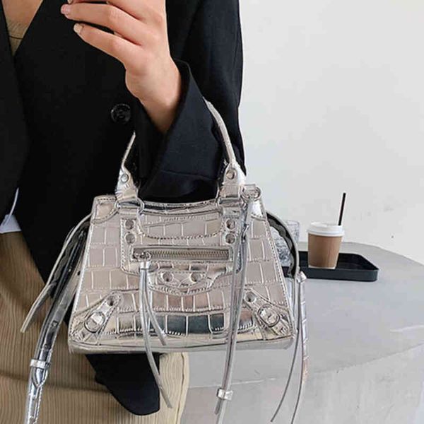 handbags women's bag 2022 summer new handbag street trend motorcycle bag leisure easy to take one shoulder messenger bag
handbags women's bag 2022 summer new handbag street trend motorcycle bag leisure easy to take one shoulder messenger bag