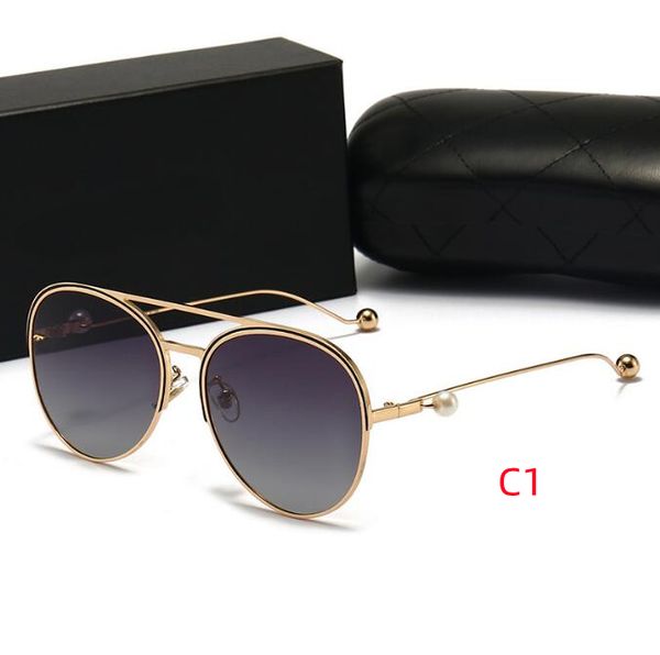 new ladies fashion sunglasses casual uv glasses travel sunglasses 4255, White;black 
new ladies fashion sunglasses casual uv glasses travel sunglasses 4255, White;black