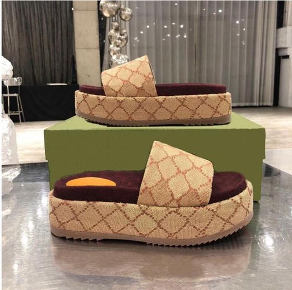 2022 womens fashion embroidered canvas designer slides slip on slippers girls 60mm canvas covered platform sandals with box and dust bags, Black
2022 womens fashion embroidered canvas designer slides slip on slippers girls 60mm canvas covered platform sandals with box and dust bags, Black