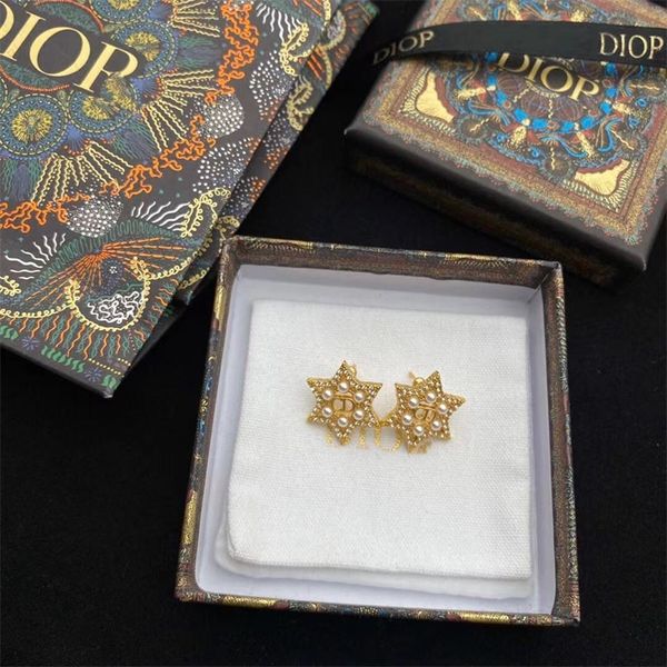 fashion jewelry online 21 new letter six pointed star inlaid pearl rhinestone earrings women's fashion versatile earrings, Golden
fashion jewelry online 21 new letter six pointed star inlaid pearl rhinestone earrings women's fashion versatile earrings, Golden