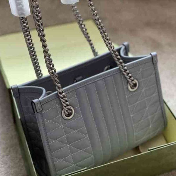 shoulder bags women crossbody fashion handbags brand designer messenger vintage luxurys tote designer-handbags genuine leather wallet 1223
shoulder bags women crossbody fashion handbags brand designer messenger vintage luxurys tote designer-handbags genuine leather wallet 1223