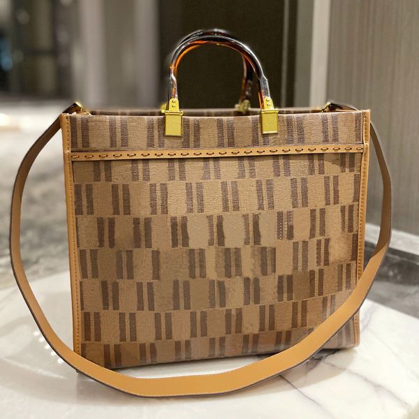 women's shoulder bags on the go fashion designer leather tote wallets flowers casual shopping travel bag
women's shoulder bags on the go fashion designer leather tote wallets flowers casual shopping travel bag