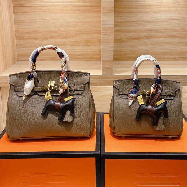 herme birkin30 35 designer handbags women full cowhide leather fashion tote goddess crosssbody back fast silk scarf y2cq
herme birkin30 35 designer handbags women full cowhide leather fashion tote goddess crosssbody back fast silk scarf y2cq